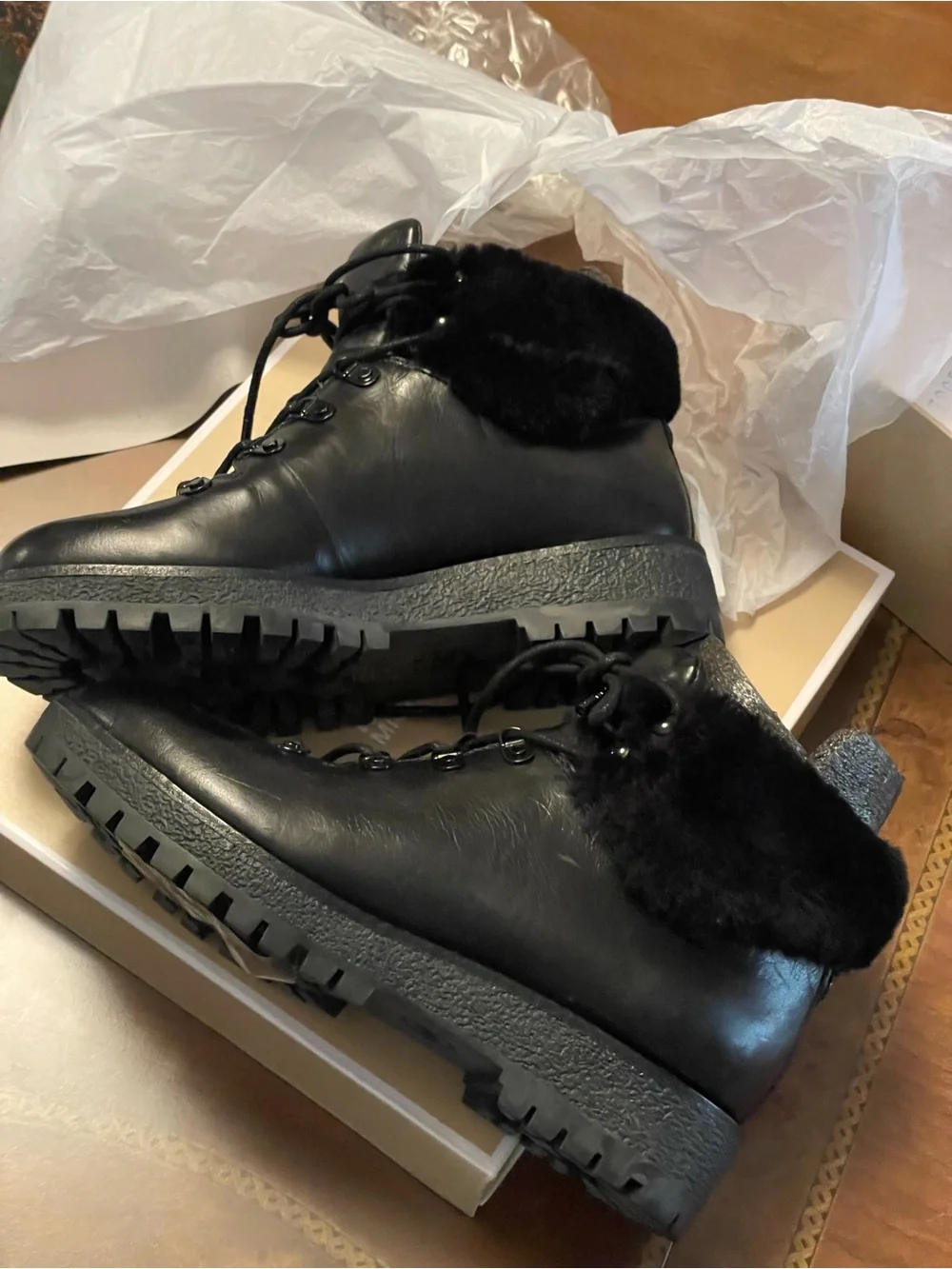 Michael Kors Black Leather Ankle boots with Fur Trim and Rubber Sole